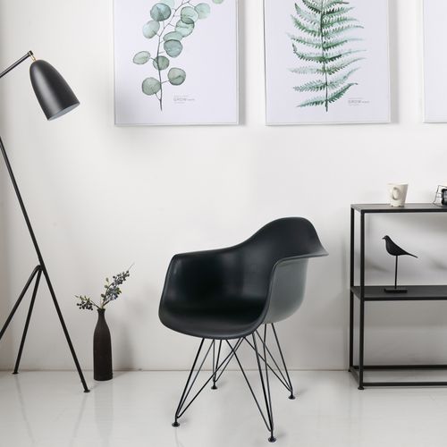 cadeira-eames-arm-pp-preto-eiffel-preto-21-14-50-301-00